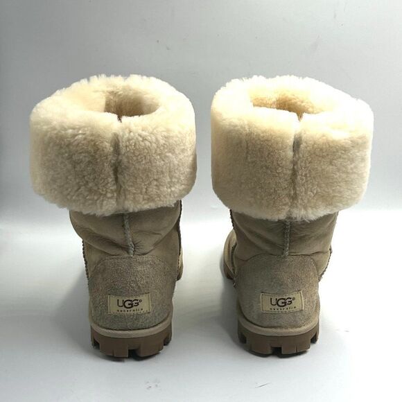 UGG Essential Tall - Size: 6 - Picture 11 of 11